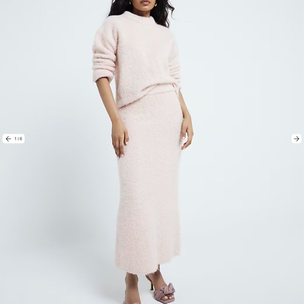 River Island Petite Pink Fluffy Knit Maxi Skirt
